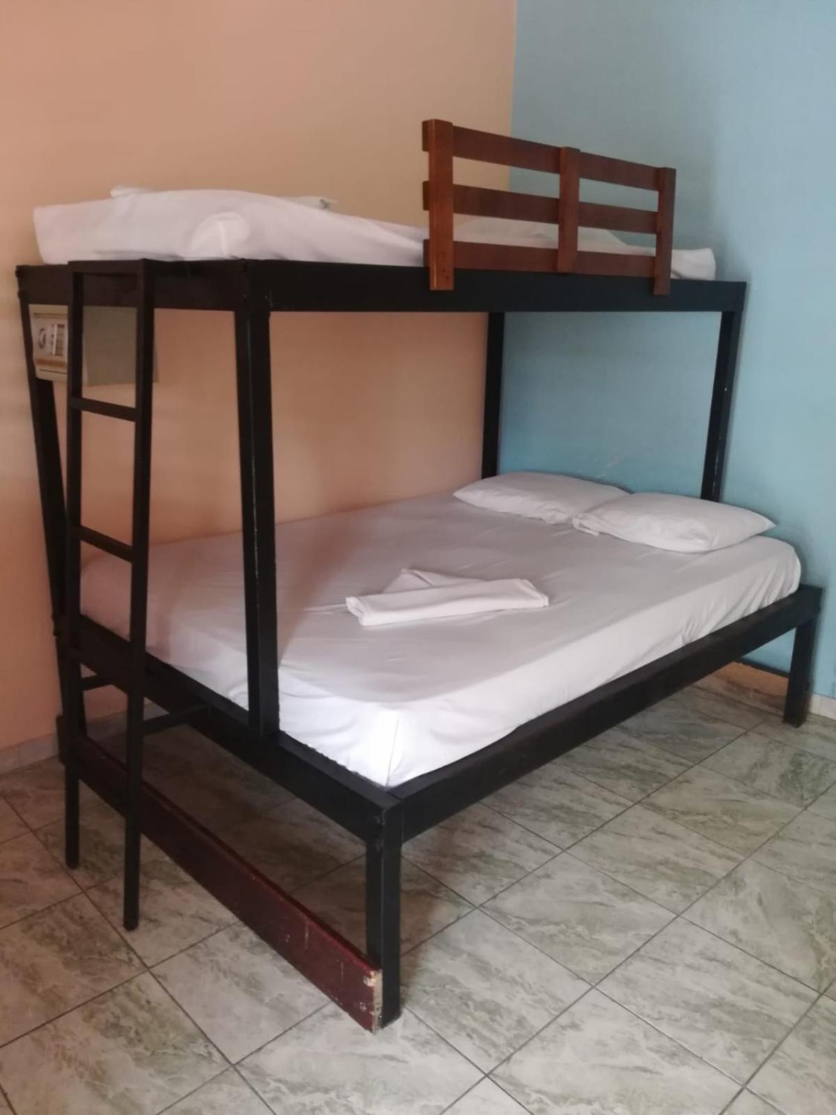 Costa Linda Art Hostel Nationalpark Nationalpark Manuel Antonio Exterior foto